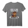 Just A Girl Who Loves Monkeys - Lustiges Affen Kostüm T-Shirt für Frauen und Mädchen als Geschenk zu Geburtstag & Weihnachten