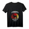 Damen Das Leben ist besser mit American Akita Dog Lovers T-Shirt mit V-Ausschnitt – Perfektes Geschenk für Hundeliebhaber, Züchter & Akita Fans