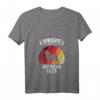 Damen Das Leben ist besser mit American Akita Dog Lovers T-Shirt mit V-Ausschnitt – Perfektes Geschenk für Hundeliebhaber, Züchter & Akita Fans