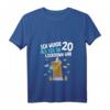 Damen & Herren 20. Geburtstag T-Shirt mit Lama Alpaka V-Ausschnitt – Lustiges Geschenk für 2001 Geborene, Freunde & Familie