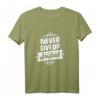 Never Giveup T-Shirt mit Arabischer Schrift - Motivationsshirt für Durchhaltevermögen & Kulturliebhaber