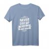 Never Giveup T-Shirt mit Arabischer Schrift - Motivationsshirt für Durchhaltevermögen & Kulturliebhaber