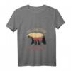 Damen HapFrog Bär Souvenir T-Shirt mit V-Ausschnitt – Vintage Retro Nationalparks Design, ideales Geschenk für Naturliebhaber & Abenteuerfans