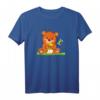 Kleiner Bär Honigbär Teddybär mit Biene T-Shirt – Niedliches Kinder T-Shirt, hochwertig, klassisch geschnitten
