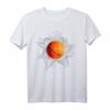 SWISH Soundwave T-Shirt mit stylisiertem Low Polygon Basketball – Urban Streetwear für Basketballfans