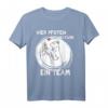 Vier Pfoten, Zwei Füße - Ein Team Katzen T-Shirt für Katzenliebhaber und Fans - Lustiges Geschenk für Tierfreunde