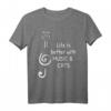 Life Is Better With Music & Cats - Katzenliebhaber T-Shirt für Musiker, Sänger & Katzenfans, perfekt als Geschenk für Katzenmama & Katzenpapa