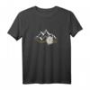 Bergliebe Alpen Edelweiss Leder Trousers Oktoberfest T-Shirt - Klassisch geschnitten mit doppelt genähtem Saum
