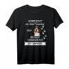Vorsicht vor dem Frauchen der Berner Sennenhund ist harmlos T-Shirt – Lustiges Hundegeschenk für Hundehalter, Züchter & Hundeliebhaber