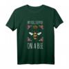 My Dog Stepped On A Bee - Lustiges Tierliebhaber Meme T-Shirt für Hunde- und Bienensammler mitviralem Spruch