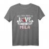 All you need is love and a dog namens Mila T-Shirt – Für Hundeliebhaber, Damen & Herren, Weihnachten & Geschenke