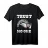 Trust no one - Vertraue niemandem T-Shirt mit Schlangen Muster, gesellschaftskritisches Statement für Skeptiker