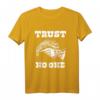 Trust no one - Vertraue niemandem T-Shirt mit Schlangen Muster, gesellschaftskritisches Statement für Skeptiker