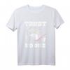 Trust no one - Vertraue niemandem T-Shirt mit Schlangen Muster, gesellschaftskritisches Statement für Skeptiker