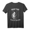 Muay Thai Wolf T-Shirt – Perfektes Kampfsport Geschenk für Muay Thai & Kickboxen Fans, ideal für Training, Reisen nach Thailand und als Geschenk
