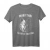 Muay Thai Wolf T-Shirt – Perfektes Kampfsport Geschenk für Muay Thai & Kickboxen Fans, ideal für Training, Reisen nach Thailand und als Geschenk