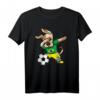 Dabbing Dog Brasilien Fußball T-Shirt mit Nationalflagge - Lustiges Design für Fußballfans, Spieler & Trainer als Geschenk zu Geburtstag & Weihnachten