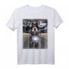 Humorvolles französische Bulldogge T-Shirt mit Fahrmotorrad auf der Autobahn - Perfekt für Hunde- und Tierliebhaber