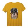 Mürrische englische Bulldogge im Motorrad Sturzhelm T-Shirt – Lustiges Tiermotiv für Hundeliebhaber und Motorradfans