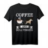 Bull Terrier T-Shirt mit Kaffee und süßem Hundemotiv – Perfektes Geschenk für Hundeliebhaber zu Weihnachten, Geburtstag oder Thanksgiving