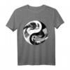 Koi Nishikigoi Fisch Karpfen Japan Ying Yang T-Shirt – Perfekt für Koi-Liebhaber & Japan-Fans als Geschenk zu Weihnachten & Geburtstag