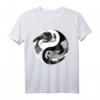 Koi Nishikigoi Fisch Karpfen Japan Ying Yang T-Shirt – Perfekt für Koi-Liebhaber & Japan-Fans als Geschenk zu Weihnachten & Geburtstag