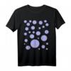 Polka Dot Hellviolette Blase Dalmatiner Punkte T-Shirt – Abstraktes, modisches Design für Hundeliebhaber und Trendsetter
