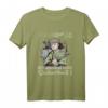 Geschenk Jäger Geburtstag über 60 Jahre Herren T-Shirt – Klassisch geschnitten mit Hochsitz und Hund als Natur- und Jagdgeschenk
