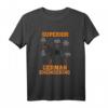 Dobermann Pinscher Superior German Engineering T-Shirt – Perfektes Geschenk für Hunde Liebhaber, Herrchen & Frauchen