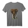 Elefant in Kenia T-Shirt für Afrika-Fans & Wildtiere-Liebhaber – Safari-Motiv, klassisch geschnitten, perfekt für Natur- und Tierenthusiasten