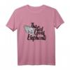 This Girl Loves Elefanten T-Shirt - Stylisches Elefanten Lover T-Shirt für Tierfans mit klassischem Schnitt