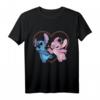 HapFrog Lilo und Stitch Engel Kuss T-Shirt – Offizielles Disney Merchandise für Frauen, Männer und Kinder, perfekt zum Valentinstag