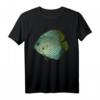 Blauer Discus Tropischer Fisch T-Shirt – Klassisch geschnitten, doppelt genähter Saum, perfekt für Meeres- und Aquarienliebhaber