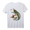 Angler T-Shirt mit Hecht beim Anbeißen - Perfektes Geschenk für Fischer zum Geburtstag, Weihnachten & Vatertag