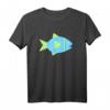 Fisch T-Shirt für Fischer & Angler – Angler-Silhouette in Blau und Grün, Klassisch geschnitten, Perfekt für Hobbyangler am Wasser