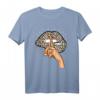 Inked Woman T-Shirt mit Gepard- und Leopardenmuster | Lippen Kussmund Design für starke, tätowierte Frauen – Statement Mode & Geschenk