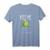 Lustiges Kiss Me Frosch Prinz T-Shirt - Comic Style Funshirt mit Kussmotiv für Teens, Damen & Herren, ideales Geschenk zu Weihnachten & Geburtstag