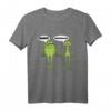 Lustiges Frosch T-Shirt mit Quark Magerquark Motiv – Klassisch geschnitten, doppelt genähter Saum, perfektes Geschenk für Tierliebhaber
