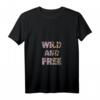 Damen Leoparden Muster Wild And Free Leo Style T-Shirt mit V-Ausschnitt – Perfekt für Festival, Urlaub & als Geschenk für Töchter, Mütter & Freundinnen