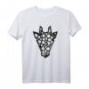 Gesicht mit Giraffen-Print T-Shirt – Stylisches Tiermotiv für Giraffen- und Wildtier-Fans