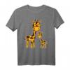 Giraffe Mutter und Baby T-Shirt – Niedliches Tiermotiv für Kinder, klassisch geschnitten mit doppeltem Saum