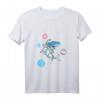 Transgender Hai im Weltraum Trans Pride T-Shirt - Klassisch geschnitten, doppelt genähter Saum für LGBTQ+ Support und Pride