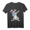 Dab Hase T-Shirt mit Sonnenbrille und Mundschutz – Lustiges Oster-Geschenk für Kinder und Erwachsene, perfekt für Karneval, Weihnachten und Geburtstagsfeiern