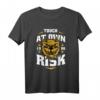 Hund Bulldog Terrier Rottweiler Begleiter T-Shirt - Humorvolles Design 'touch at own risk' für Hundeliebhaber und Hundebesitzer