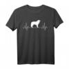 Pyrenäenberghund Herzschlag EKG Hunde T-Shirt - Klassisch geschnitten, doppelt genähter Saum