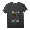 Damen Lagotto Romagnolo & Barbet Hunde T-Shirt mit V-Ausschnitt - Wild Hair Don't Care, perfektes Geschenk für Hundeliebhaberinnen mit natürlichen Haaren oder Bart