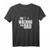 Cooles The Walking Pug Dad Motiv T-Shirt – Perfekt für Hundepapas, Vatertag, Geburtstag & Weihnachten für Mopsliebhaber