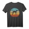 Italienischer Windhund Retro Vintage T-Shirt mit Sonnenuntergang - Perfekt für Hundeliebhaber und Tierfreunde im 60er/70er Stil