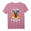 It's Fine I'm Fine Everything Is Fine Black Cat T-Shirt - Lustiges Katzen Motiv für Stressgeplagte & Katzenliebhaber