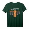 Lustiges Be Different Katze T-Shirt mit Spruch - Geschenk für Katzenliebhaber, Katzenmama, Katzenpapa & Kätzchen-Fans